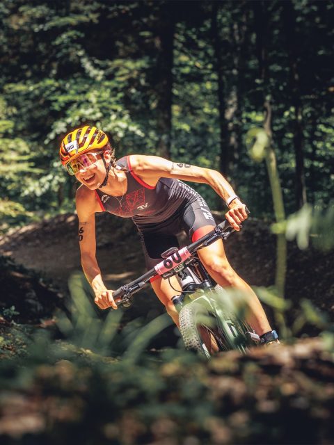 Smile like Paula!
🚴🏻‍♀️ @paula_lpld 
🏁 XTERRA European Championship 
📸 @carelduplessis 
📷 Canon R5mkii
